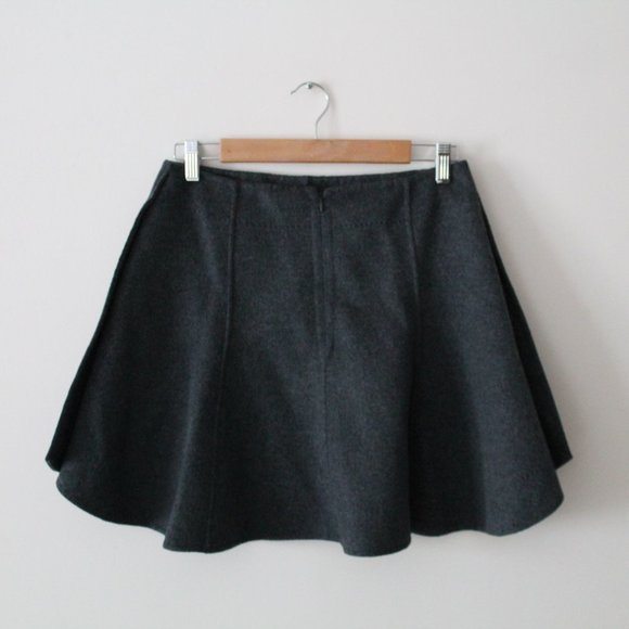 Carven Wool & Cashmere Blend Mini Skirt Grey Size 38 Net-a-Porter - Picture 5 of 7